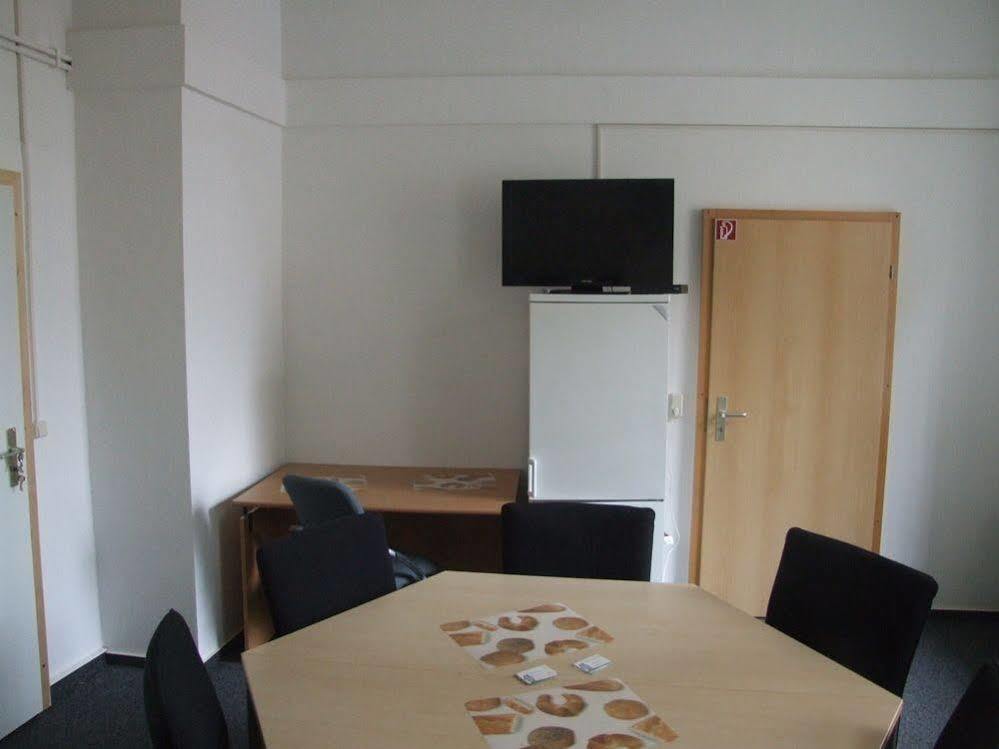 Hostel Vorharz アッシャースレーベン エクステリア 写真